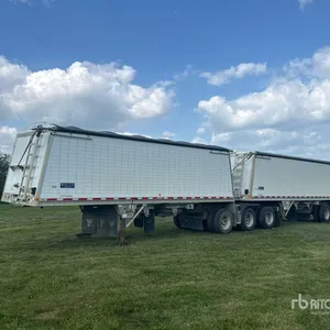 2020 Wilson Prairie XT Super B-Train Grain Trailer