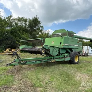 1979 John Deere 7721 Pull-Type Combine Harvester (Inoperable)
