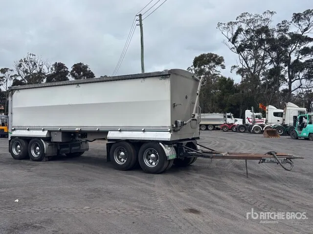 2016 Sloanebuilt 8 m Quad Dog End Dump Trailer