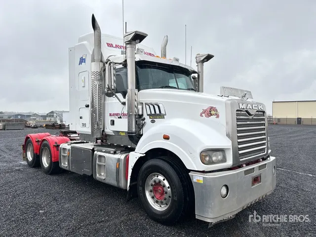 2017 Mack CLXT Super-Liner 6x4 T/A Sleeper Truck Tractor