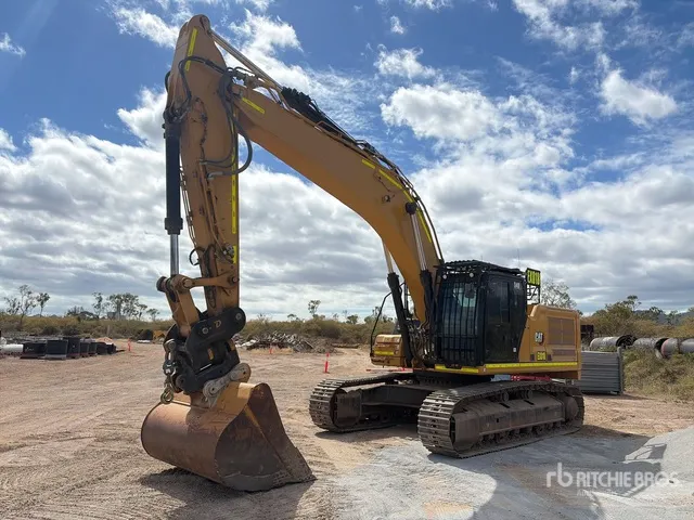 2022 Cat 340 Tracked Excavator
