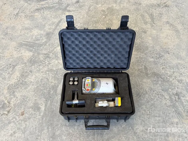 Spectra Precision DG813 Spectra Precision DG813 Pipe Laser