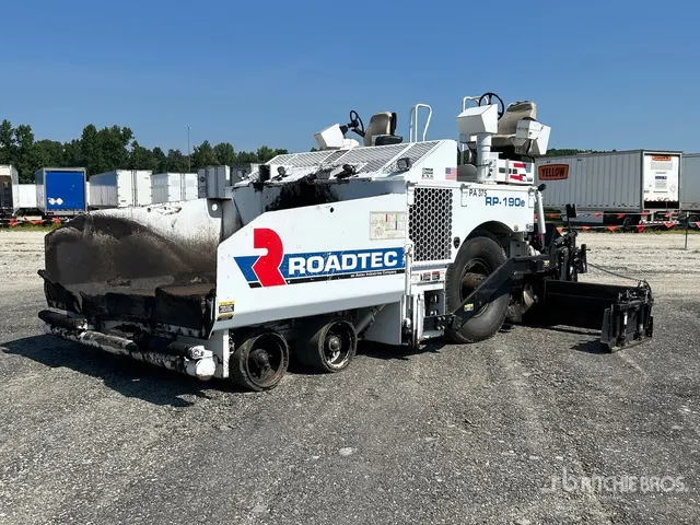 2020 Roadtec RP190E Wheel Asphalt Paver