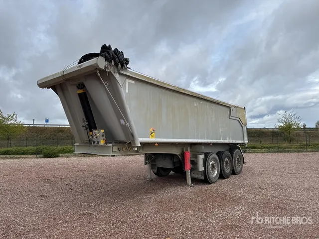 2012 Benalu C34CSF01 Tri/A Semi-Remorque Benne End Dump Trailer
