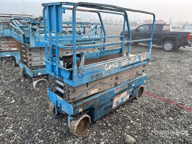 2004 Genie GS2032 Electric Scissor Lift