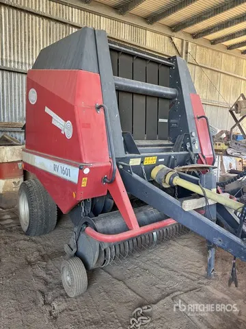 2010 Vicon RV1601 Round Baler
