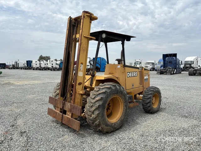John Deere 486E 4x2 Rough Terrain Forklift (Inoperable)
