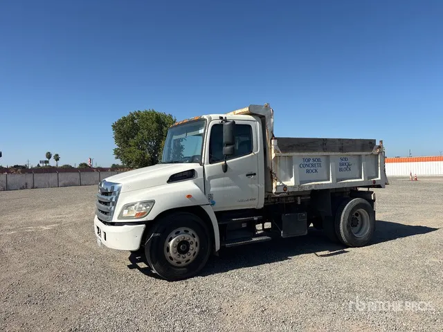 2013 Hino 268 4x2 S/A Dump Truck