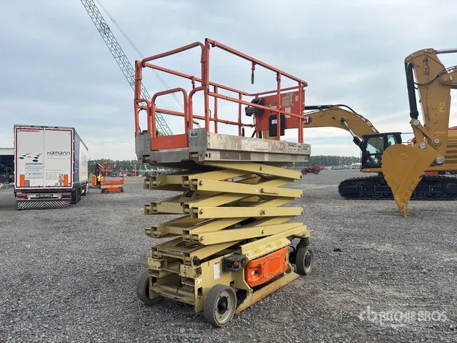 2014 JLG 2646ES Electric Scissor Lift
