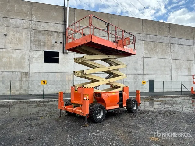 2013 JLG 4394RT 4x4 Diesel Scissor Lift