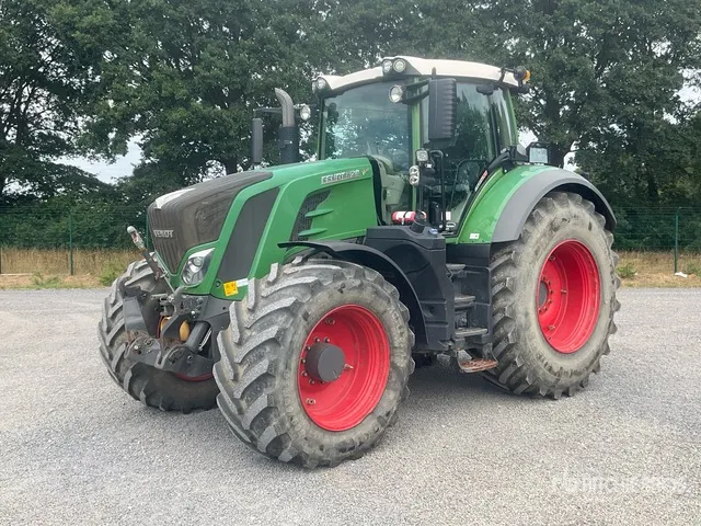 2021 Fendt 828 Vario S4 Profi Plus 4WD Tractor