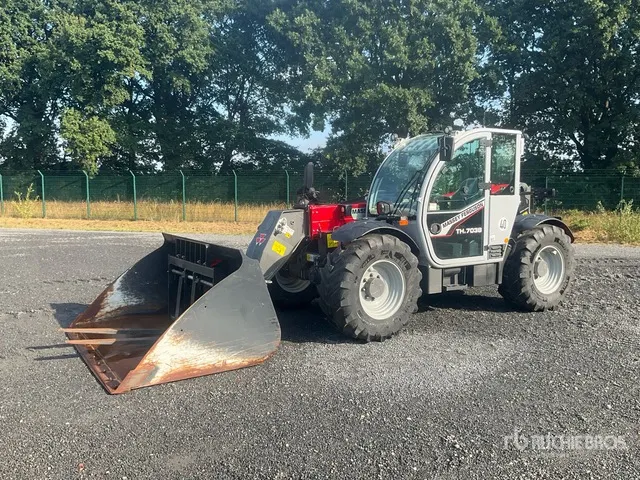 2023 Massey Ferguson TH 7038 Standard Telehandler