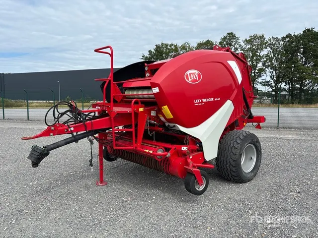 2015 Lely RP445 Round Baler
