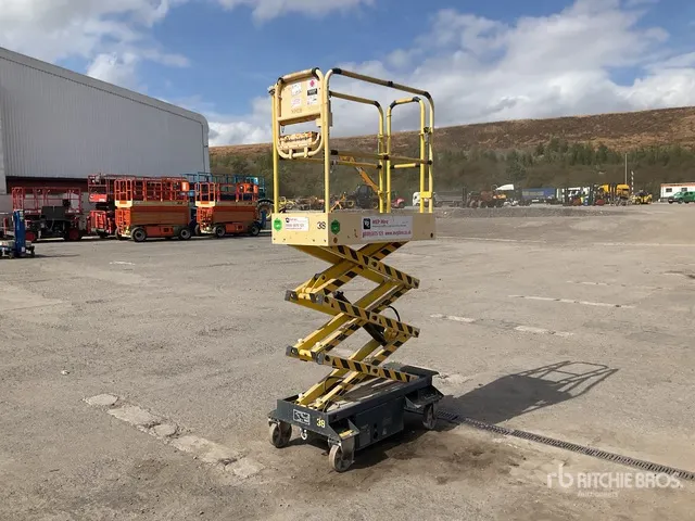 2019 Boss X3X Electric Scissor Lift
