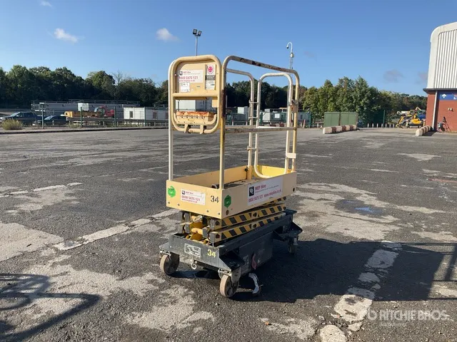 2019 Boss X3X Electric Scissor Lift (Inoperable)