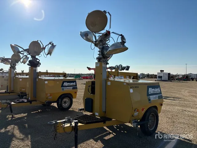 2010 Allmand Maxie-Lite V-TWR 20 kW Light Tower