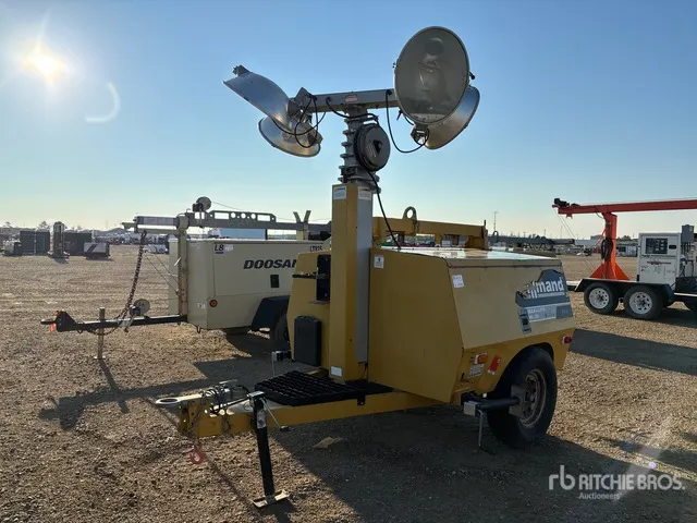 2011 Allmand Maxie-Lite V-TWR 20 kW Light Tower