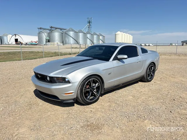 2010 Ford Mustang GT Automobile