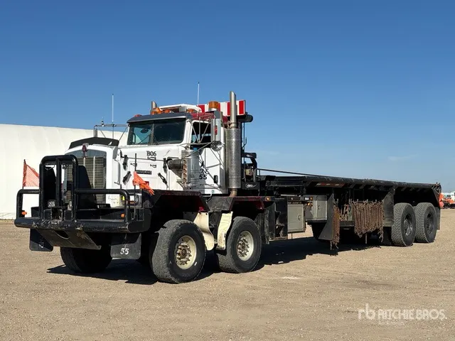 2007 Kenworth C500 420 8x4 Twin-Steer Bed Truck