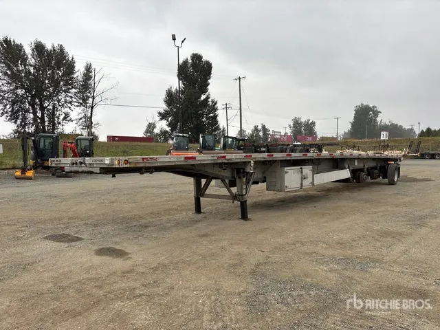 2017 Lode King 53 ft Tri/A Flatbed Trailer