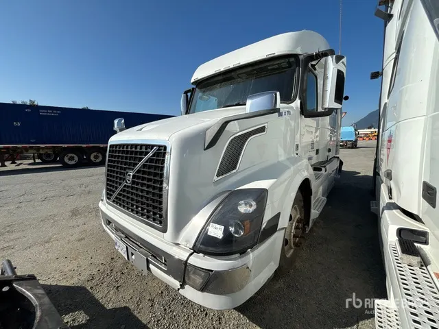 2018 Volvo VNL730 6x4 T/A Sleeper Truck Tractor
