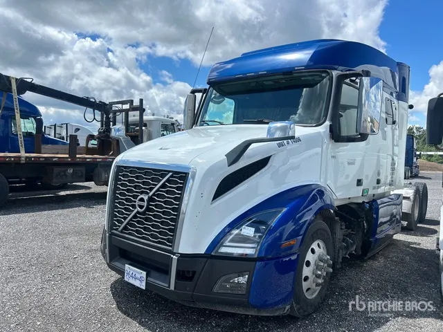 2019 Volvo VNL760 6x4 T/A Sleeper Truck Tractor