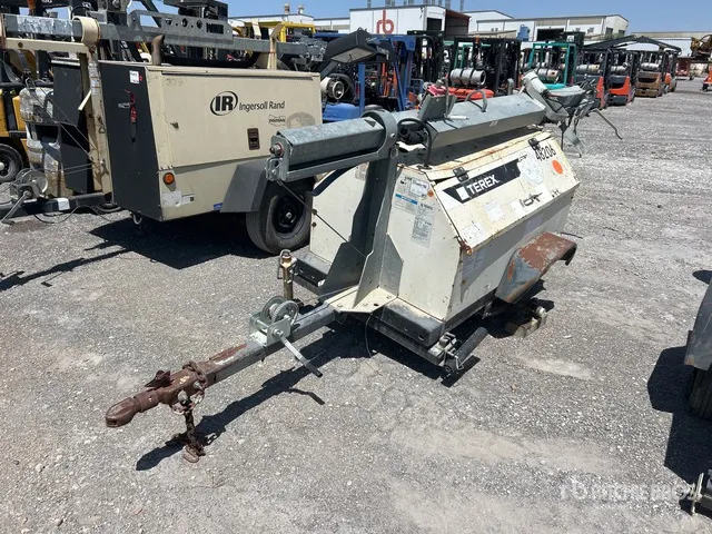 2010 Terex RL4000 6 kW Light Tower