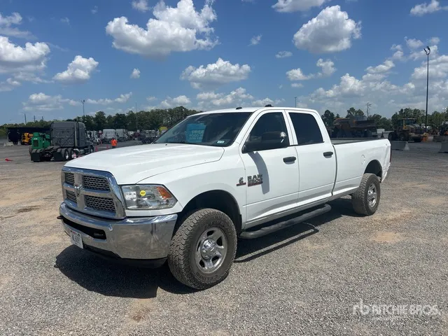 2013 Ram 2500 4x4 Crew Cab Pickup