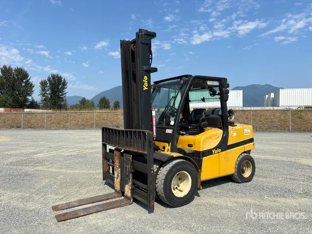 2014 Yale GLP120VXNGBE096 9050 lb Forklift