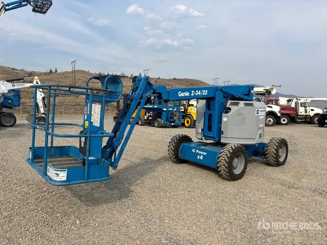 2016 Genie Z-34/22 4WD Diesel Articulating Boom Lift