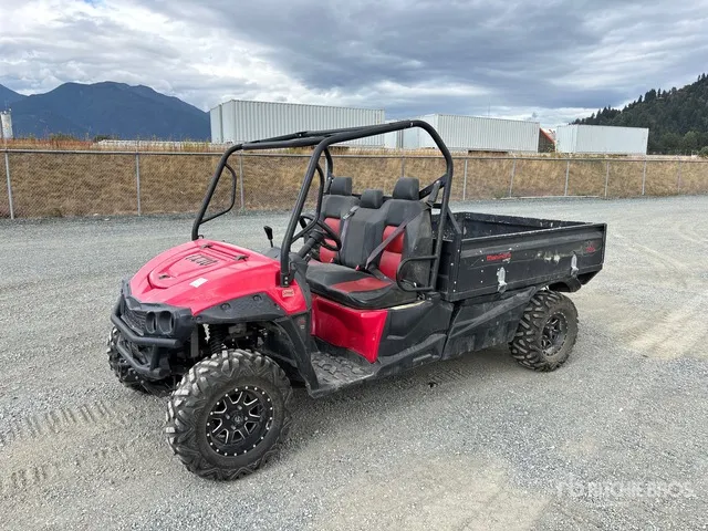 Mahindra XTV 1000 4x4 Utility Vehicle