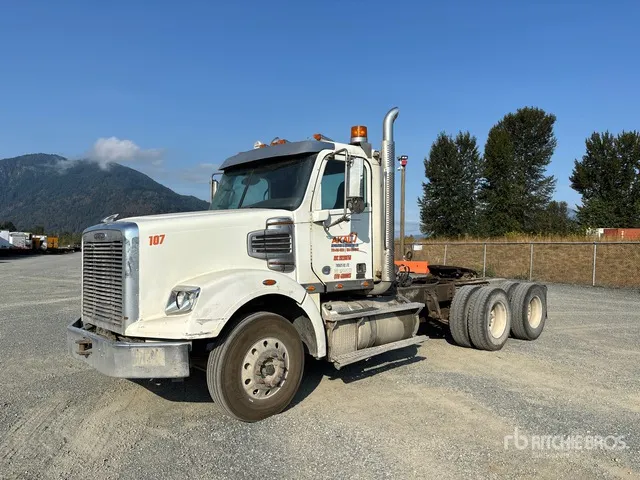 2015 Freightliner Coronado 122 6x4 T/A Day Cab Truck Tractor