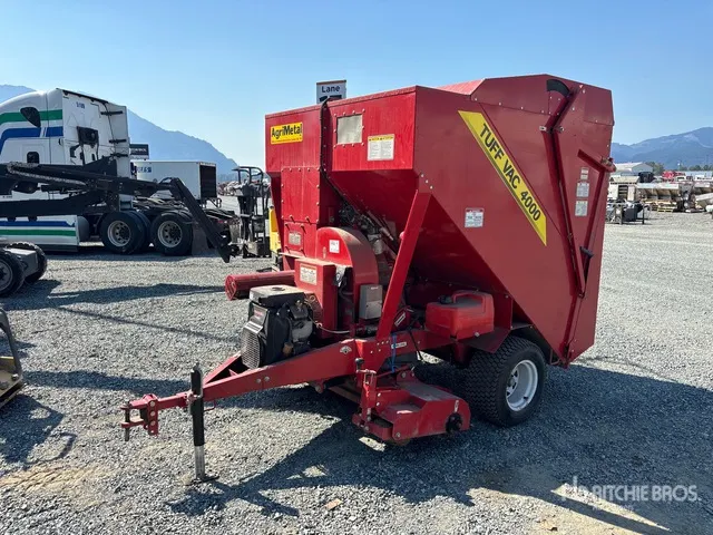 2012 AgriMetal Tuff Vac 4000 Leaf and Debris Vacuum