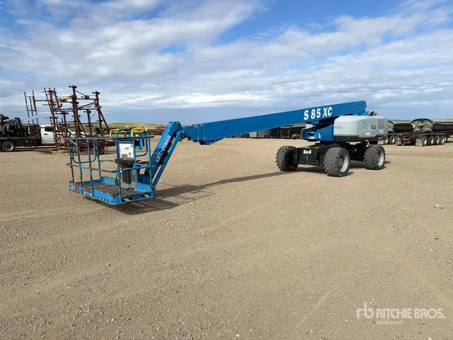 2019 Genie S-85 XC 4WD Diesel Telescopic Boom Lift