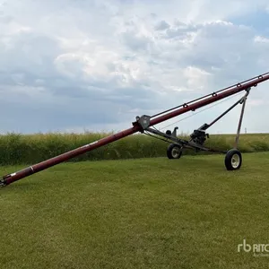 1995 Sakundiak HD7-1200 7 in x 39 ft Grain Auger