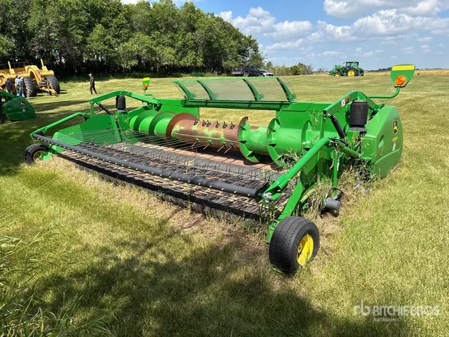 2015 John Deere 615P 15 ft Combine Pickup Header