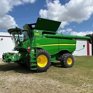 2015 John Deere S690 4x4 Combine Harvester