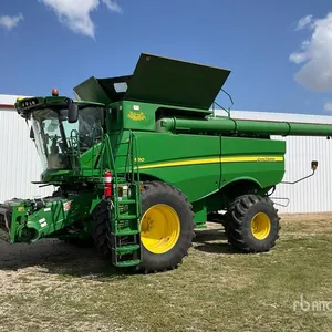 2015 John Deere S680 Combine Harvester