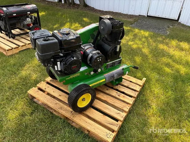 John Deere 15.4 cfm Air Compressor