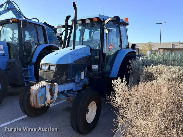 2001 New Holland TS110 tractor