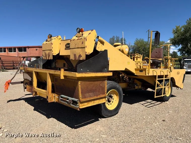 Etnryre chip spreader
