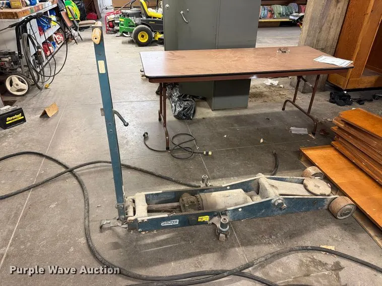 Walker J780 shop jack