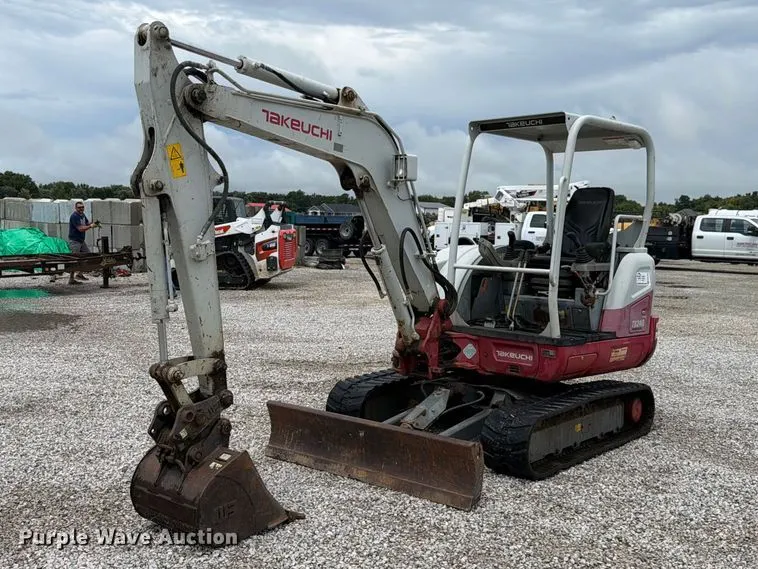 2015 Takeuchi TB240 mini excavator