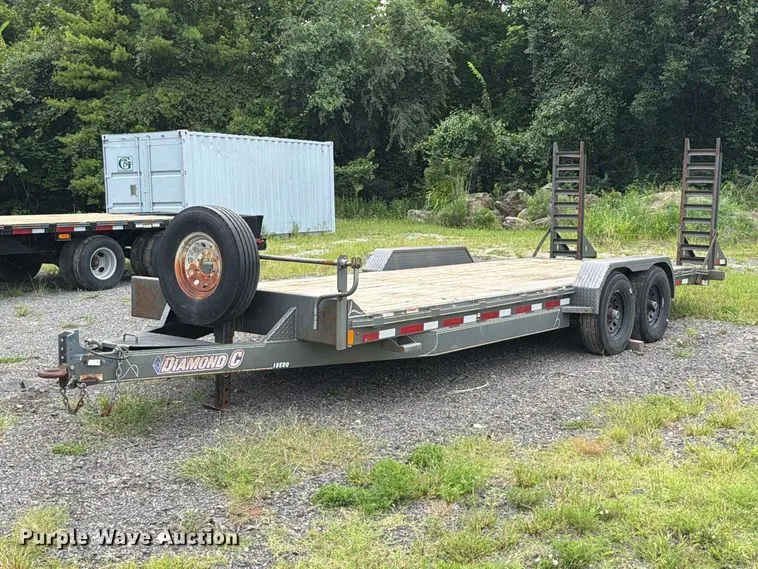 2015 Roadclipper Enterprises, Inc. 18EEQ equipment trailer