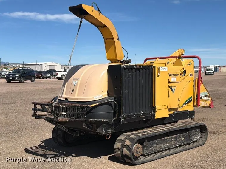 2008 Vermeer BC1400TX tracked wood chipper