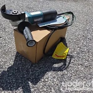 Makita 4 1/2" Angle Grinder, Recondition (GA4570) (1 YR Factory Warranty) 