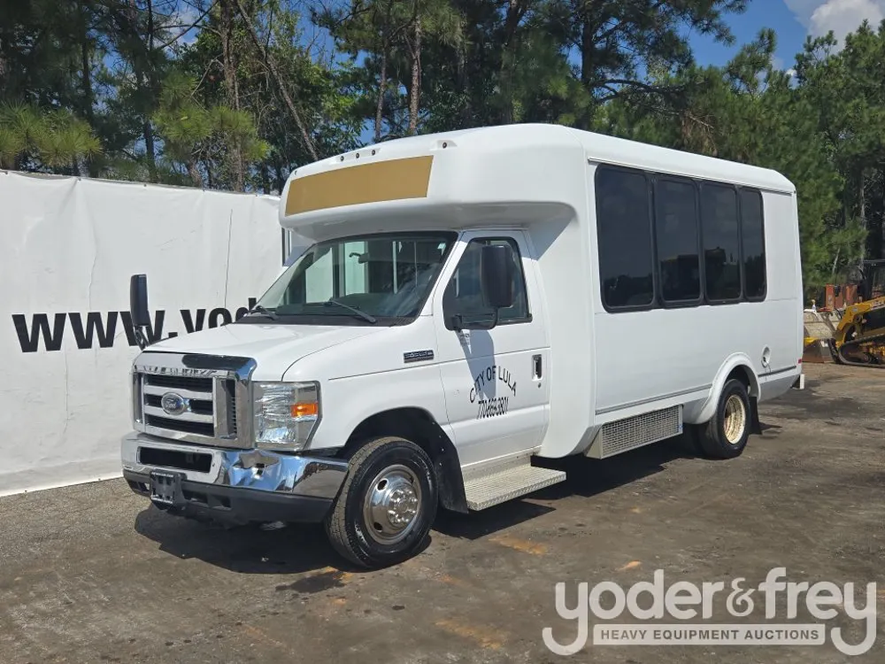 2017 Ford E-350