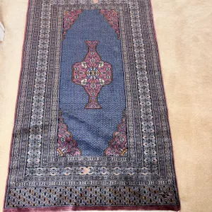 Accent Rug with Tassels