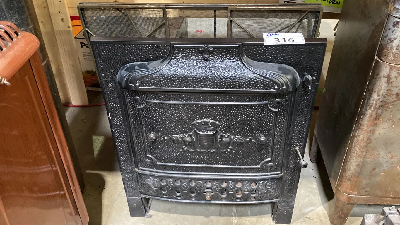 ANTIQUE BLACK CAST IRON WOOD STOVE AND HEAVY METAL FIRE SCREEN