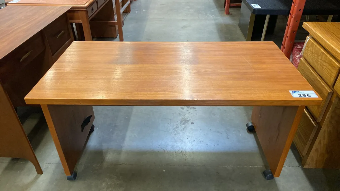 MCM TEAK MOBILE LOW DESK/TABLE